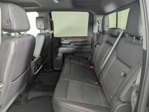Used 2025 GMC Sierra 3500 Denali w/ Denali Reserve Package AWD/4WD image 16