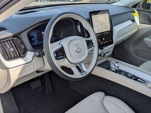 New 2026 Volvo XC60 B5 Ultra w/ Protection Package Premier image 8