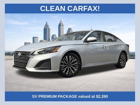 Used 2024 Nissan Altima 2.5 SV w/ SV Premium Package image 1
