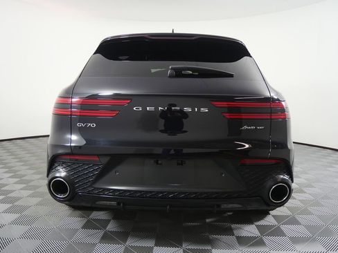 Used 2024 Genesis GV70 3.5T Sport w/ Sport Prestige Package image 4