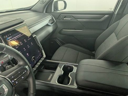 Certified 2025 GMC Acadia Elevation image 28