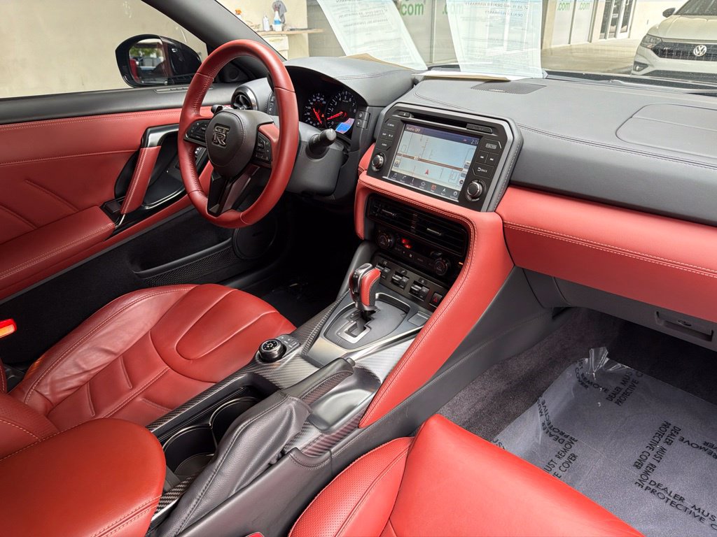 Used 2021 Nissan GT-R Premium AWD/4WD image 27