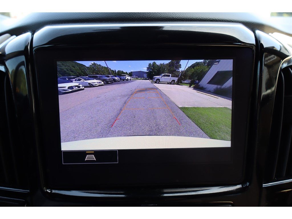 Used 2023 Chevrolet Traverse LT w/ LPO, Cargo Package AWD/4WD image 45