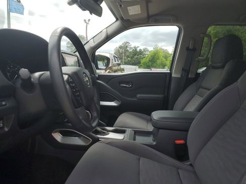 Used 2022 Nissan Frontier SV AWD/4WD image 8