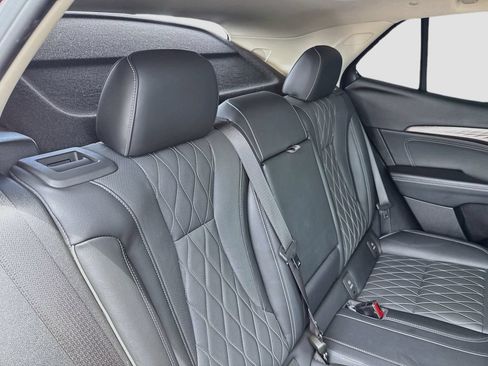 Used 2023 Buick Envision Avenir AWD/4WD image 26