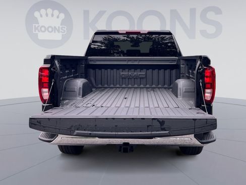 New 2026 GMC Sierra 1500 SLE image 20