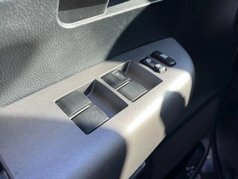 Used 2012 Toyota Tundra 4x4 Double Cab image 16