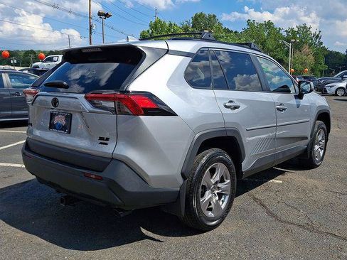 Certified 2022 Toyota RAV4 XLE AWD/4WD image 4
