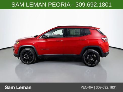 New 2026 Jeep Compass Latitude image 8