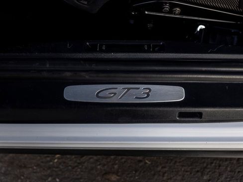 Used 2015 Porsche 911 GT3 w/ Carbon Interior Package image 27