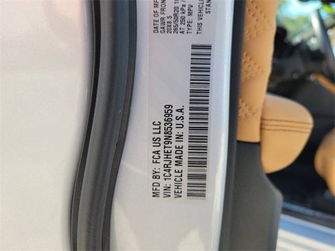 Certified 2022 Jeep Grand Cherokee Summit w/ Adv Protech Group IV image 23