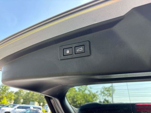 Used 2021 Subaru Outback Limited AWD/4WD image 16