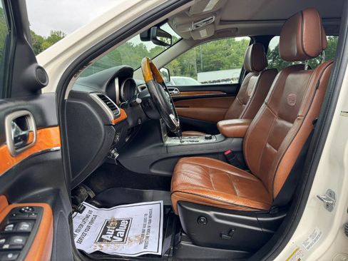 Used 2012 Jeep Grand Cherokee Overland AWD/4WD image 15