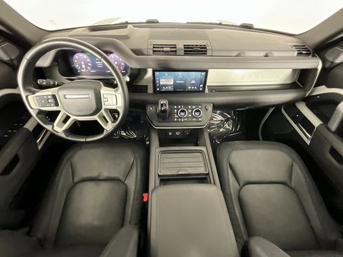 Certified 2024 Land Rover Defender 110 X-Dynamic SE image 10