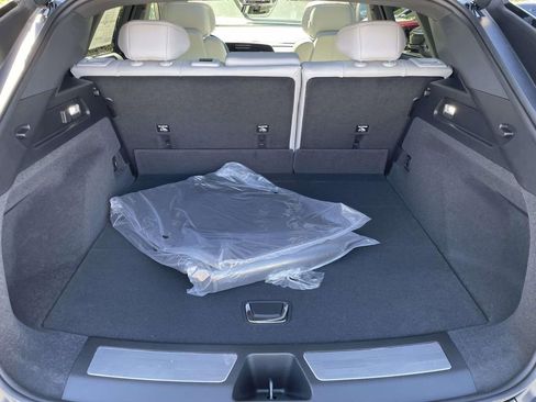 New 2026 Cadillac Lyriq Sport AWD/4WD image 10