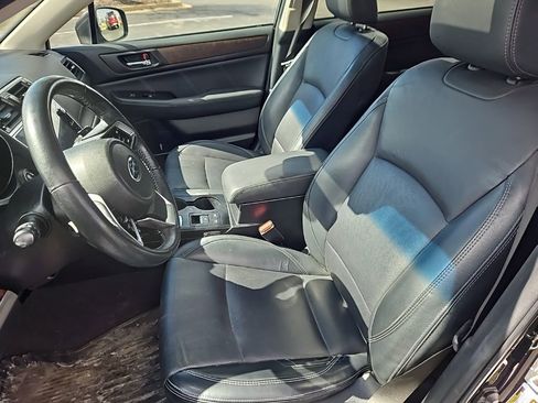 Used 2018 Subaru Outback 2.5i Limited image 4