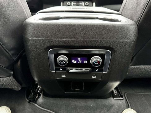 Used 2021 Chevrolet Suburban Premier w/ Premium Package image 41