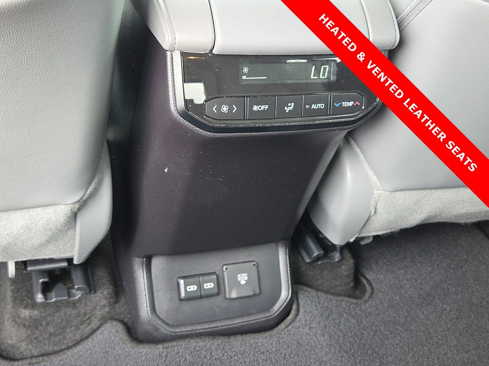 Used 2025 Toyota Highlander Limited FWD image 12