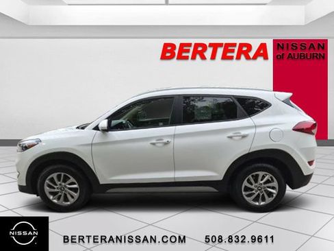 Used 2017 Hyundai Tucson SE w/ SE Popular Package 02 AWD/4WD image 1