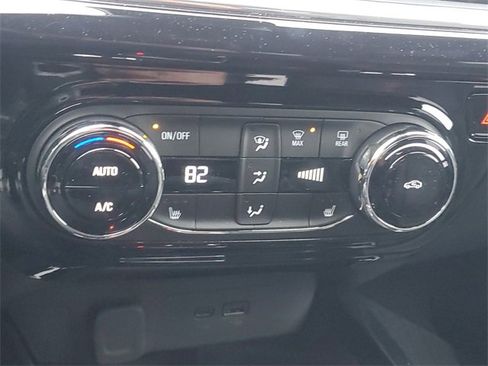 Certified 2025 Chevrolet Trax RS w/ Driver Confidence Package image 26