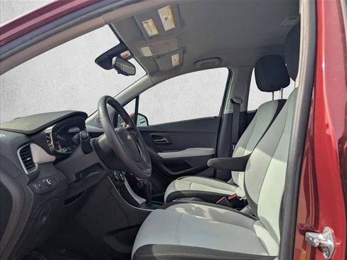 Certified 2021 Chevrolet Trax LS w/ Tint and Cruise Package FWD image 12