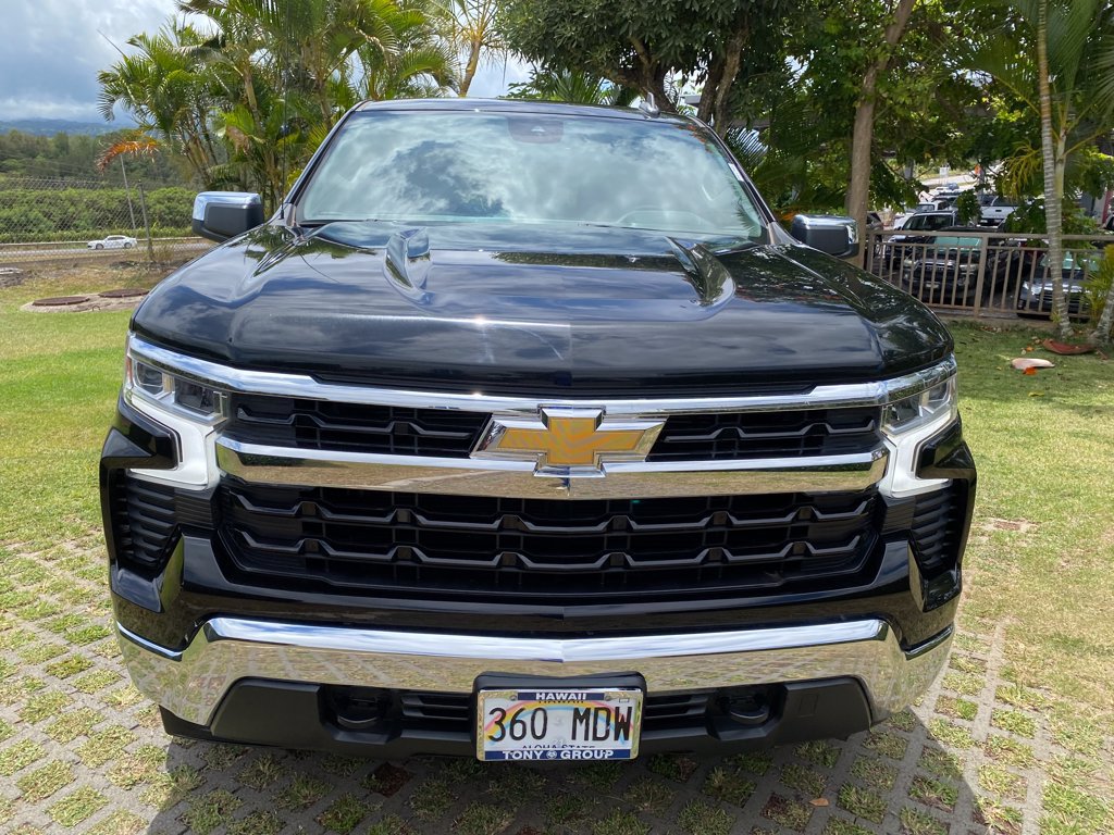 Used 2023 Chevrolet Silverado 1500 LT w/ Protection Package AWD/4WD image 2