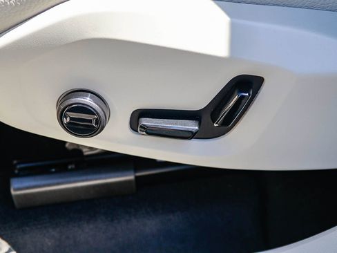 Used 2024 Volvo XC60 B5 Plus w/ Protection Package Premier image 24