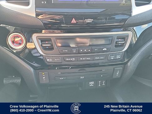 Used 2018 Honda Pilot Touring image 8