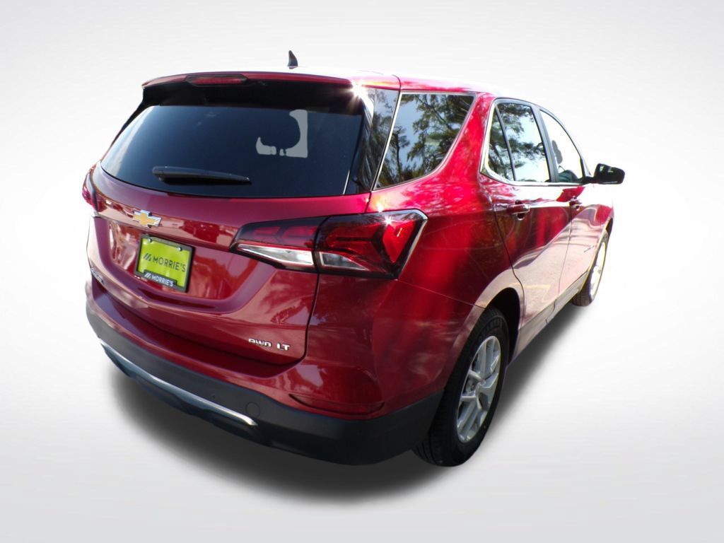 Used 2024 Chevrolet Equinox LT AWD/4WD image 6