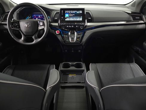 Used 2024 Honda Odyssey Elite image 15