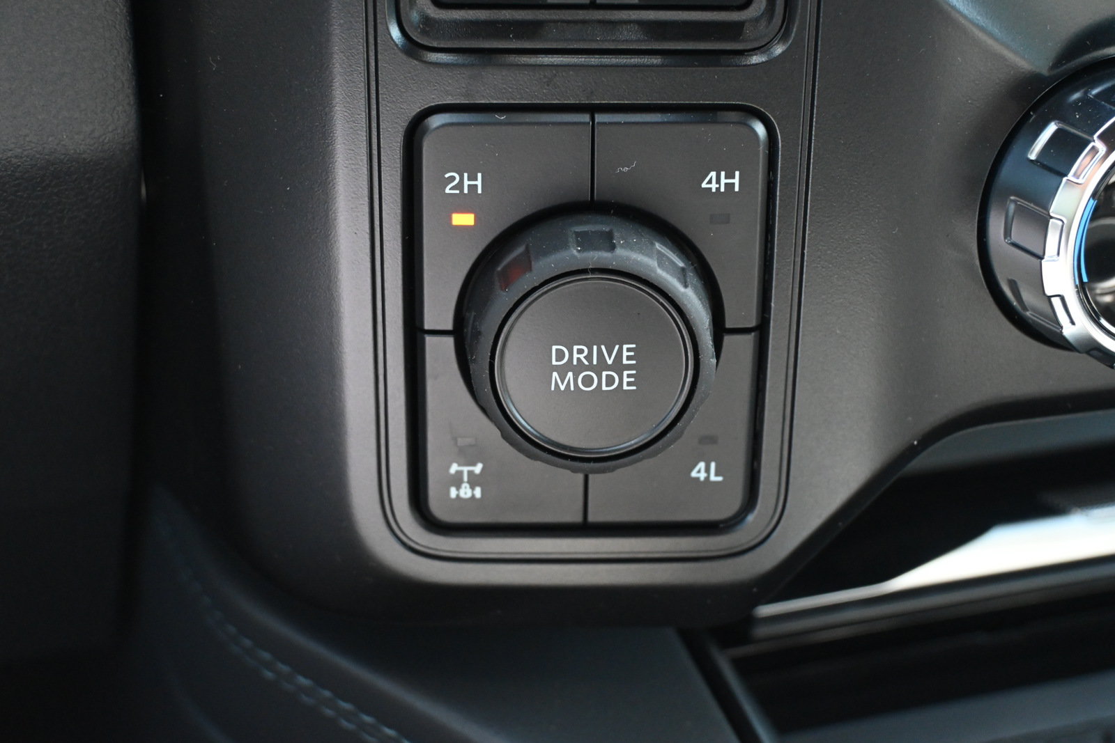 New 2026 Ford F250 Platinum AWD/4WD image 25