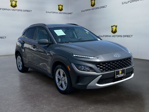 Used 2023 Hyundai Kona SEL AWD/4WD image 7