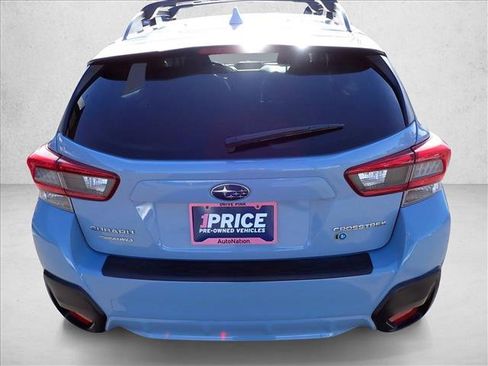 Used 2021 Subaru Crosstrek 2.0i Premium image 3