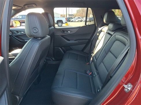 New 2026 Chevrolet Equinox LT w/ Convenience Package II image 8