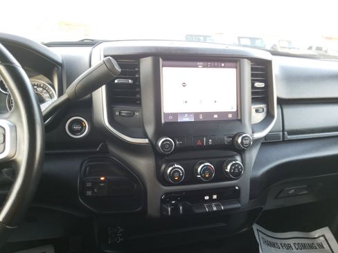 Used 2024 RAM 3500 Big Horn image 34