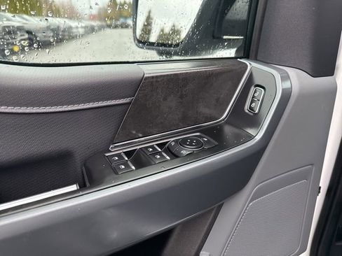 Used 2024 Ford F150 XLT image 28