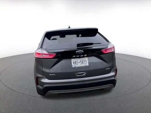 Used 2023 Ford Edge SEL image 12