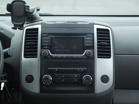 Used 2017 Nissan Frontier SV RWD image 26