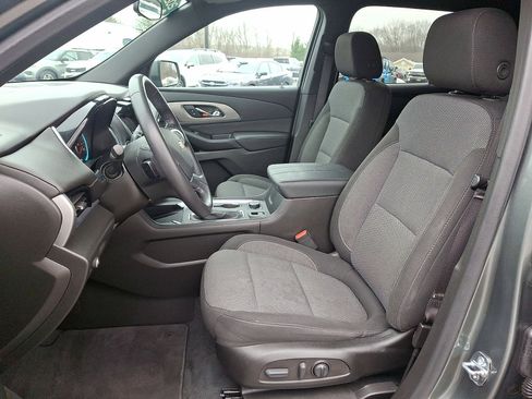 Certified 2022 Chevrolet Traverse LT image 11