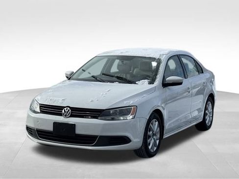 Used 2014 Volkswagen Jetta SE image 3