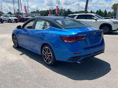 New 2025 Nissan Sentra SR w/ SR Premium Package image 5