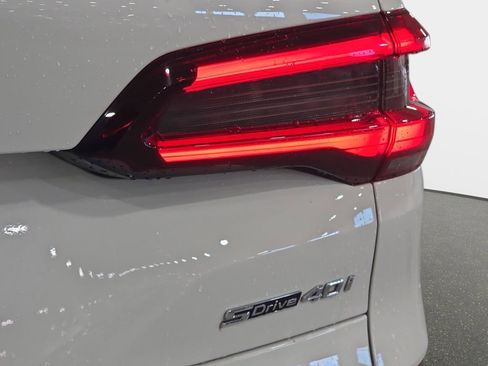 Used 2022 BMW X5 sDrive40i w/ M Sport Package image 29