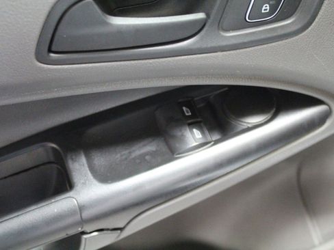 Used 2022 Ford Transit Connect XL image 18