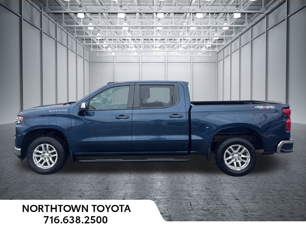 Used 2021 Chevrolet Silverado 1500 LT AWD/4WD image 3