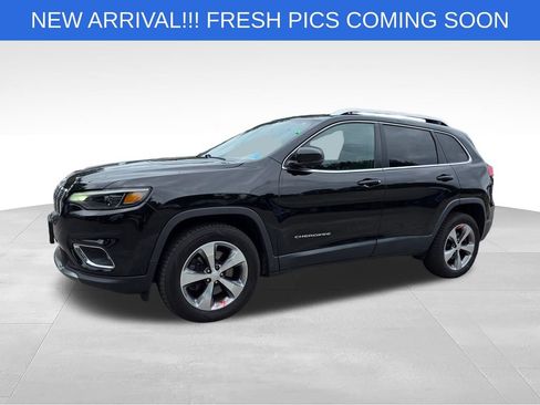 Used 2019 Jeep Cherokee Limited AWD/4WD image 2