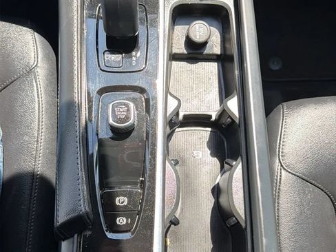 Used 2023 Volvo XC90 B5 Core AWD/4WD image 19