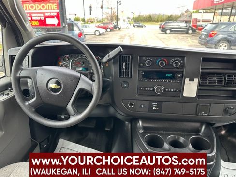 Used 2017 Chevrolet Express 2500 Extended RWD image 20