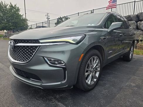Used 2023 Buick Enclave Avenir w/ Avenir Technology Package AWD/4WD image 9
