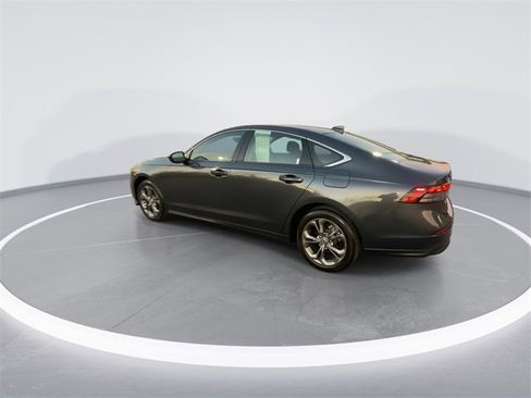 Used 2023 Honda Accord EX image 6