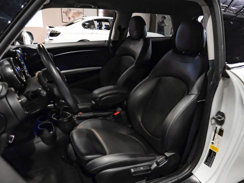 Used 2015 MINI Cooper 2-Door Hardtop image 26